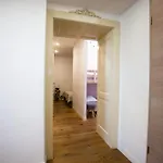 Проживание в семье Friz&fany Charm House Постойна