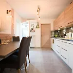 Friz&fany Charm House Проживание в семье Постойна