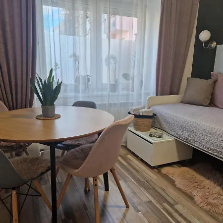 Friz&fany Charm House * Постойна